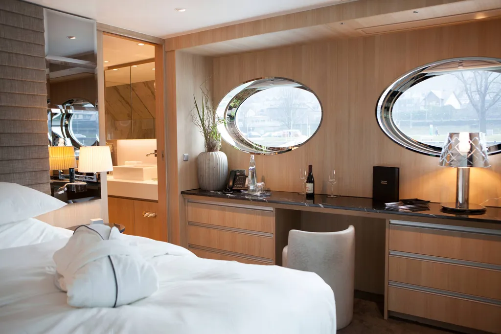 Luxurious cabin with oval porthole windows